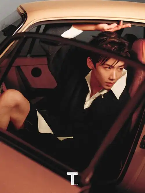 白敬亭t锦绣十二月刊封面##白敬亭t杂志复古大片