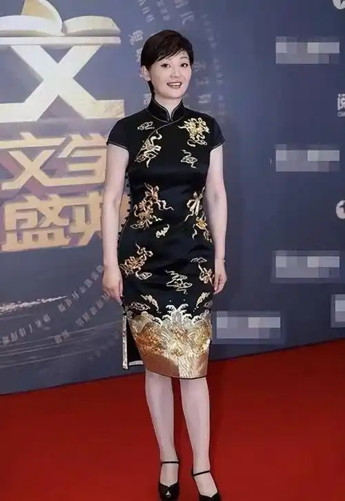 徐帆人老心不老!