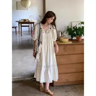 阿十伊大码复古刺绣碎花连衣裙女夏胖mm2-300斤宽松遮肉显瘦过膝a字