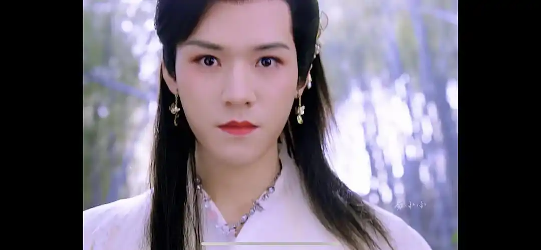 山河令的龚俊男扮女装也太像张予曦了吧,哈哈哈