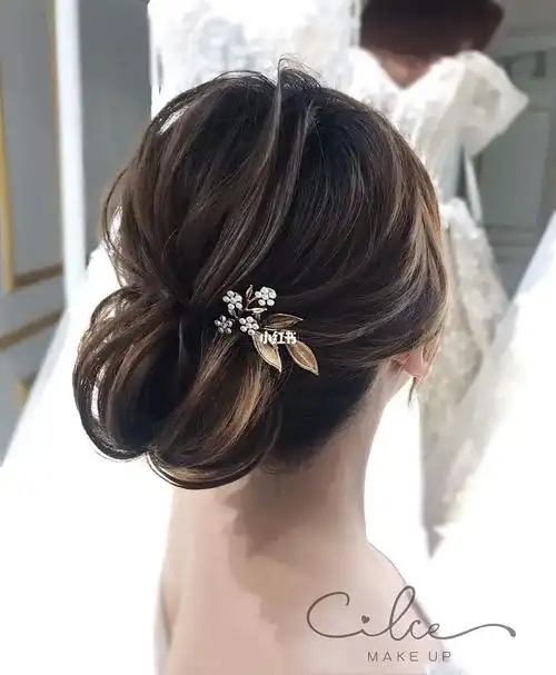 拍照克莱因蓝  #新娘跟妆  #新娘发型  #新娘造型  #西式新娘发屯