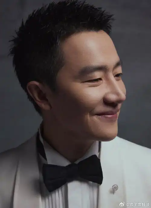 黄轩曝首次体验智能驾驶##余承东宣享界s9再添明星挚友