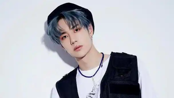 王一博又被疑整容网友鼻子透光了这算是整容实锤了吧