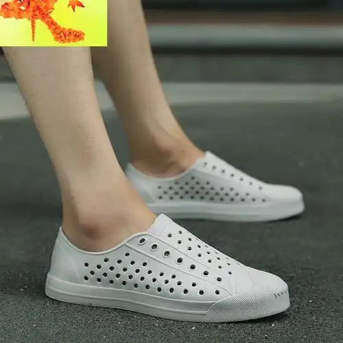 夏季男士凉鞋男潮钉钉鞋男个性镂空平底青少年洞洞鞋铆钉防暴凉拖简畅