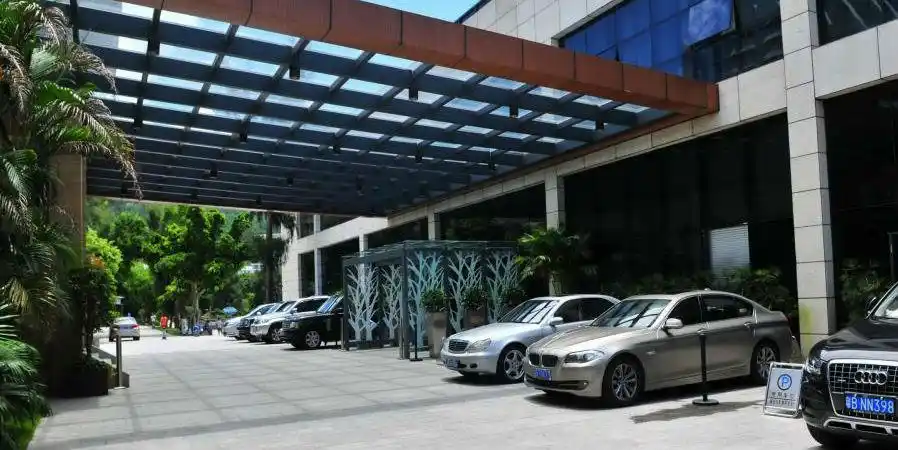 【亲子度周末】深圳大梅沙湾游艇会山景双床房(含游艇出海环岛游)1晚