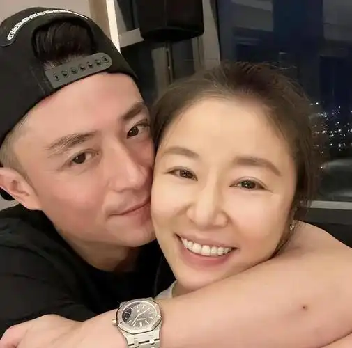 林心如立刻回应:绝对不会让自己7岁孩子和保姆单独在家,如果和老公都