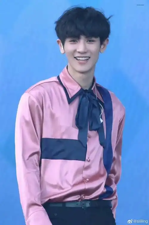 朴灿烈超话粉色娇嫩#朴灿烈