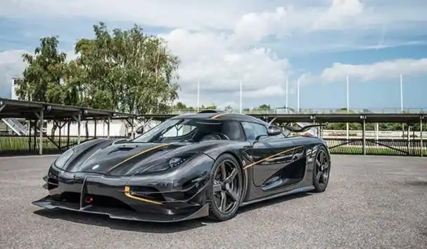 世界十大豪车排行榜前十名(地球上最贵的十辆超跑) - 世界顶级超跑车
