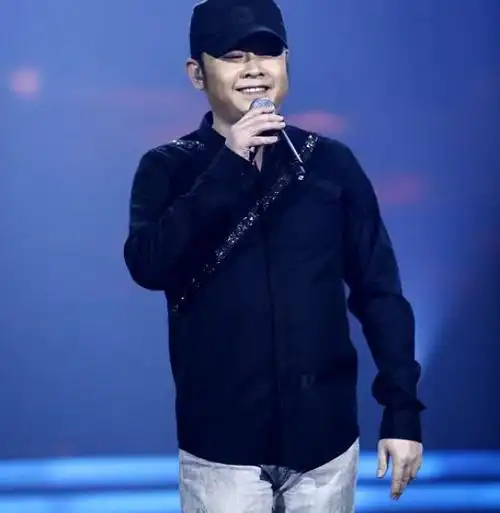 刀郎:再度爆红后选择停更,今又获亚洲最佳歌手,网友:实至名归_奖项