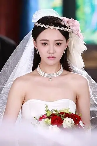 郑爽《偏偏喜欢你》曝婚纱照 最委屈新娘展演技