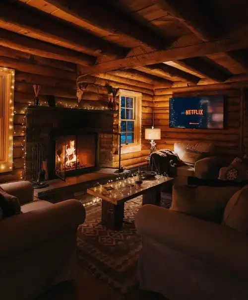 图 美丽的夜晚,可爱的小房子.