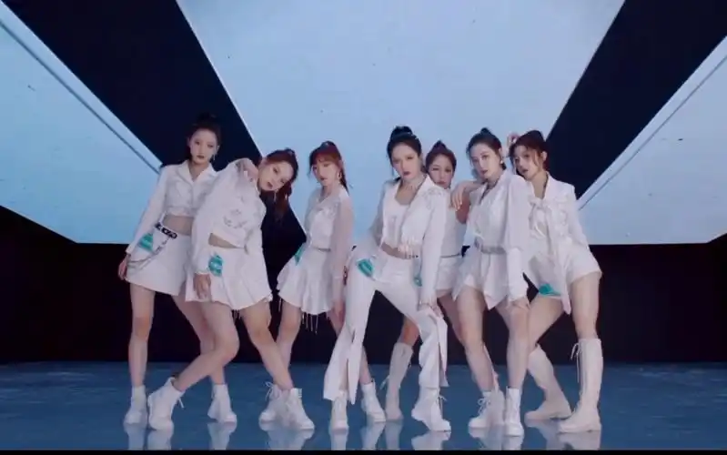 【创造营2020】第一次公演《招牌动作》刘些宁|王柯|李紫梦等