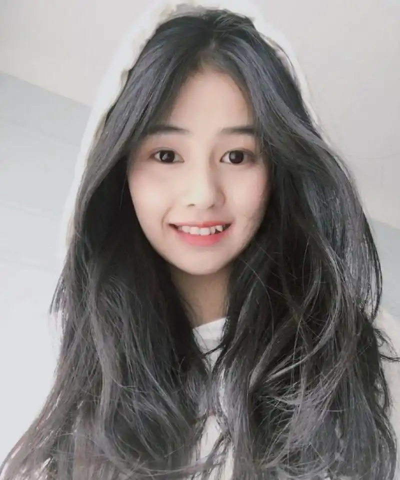 小虎牙时期的白鹿,好可爱呀