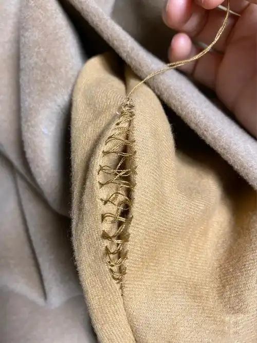 衣服破洞的缝补方法有哪些?教你几招,让美丽没有瑕疵