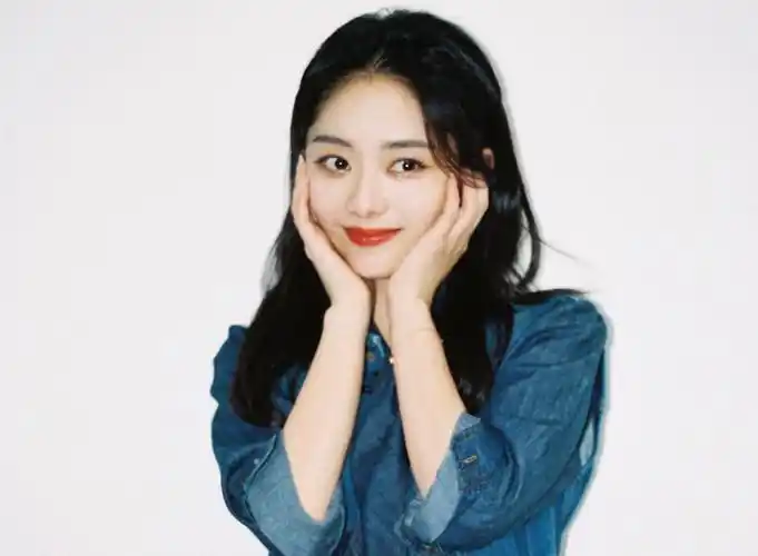 谭松韵片酬有多少钱(谭松韵被传结过婚) - 价格百科