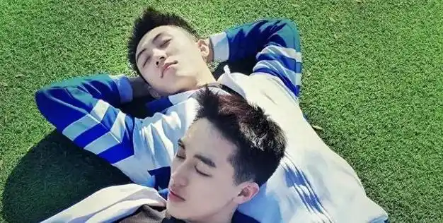 劲爆黄景瑜许魏洲大量亲密照流出原来他们说的是真的