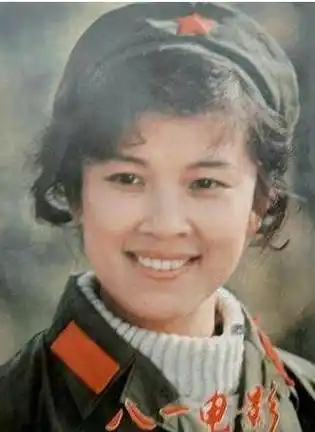 优秀演员宋春丽,为拍戏终生未生育,年逾花甲才当上了母亲_孩子_丈夫