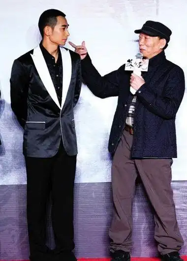 李连杰甄子丹的功夫电影(这个捧红成龙李连杰甄子丹的人)(6)