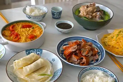 晒晒一家三口的午餐50块钱做了3菜1汤有荤有素在家吃就是香