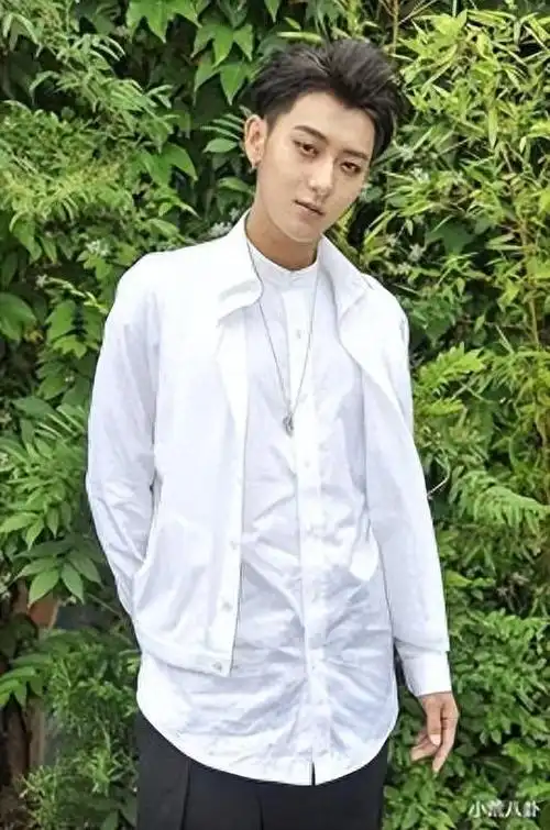 黄子韬韩国夜店表白徐艺洋疑似恋情曝光网友金童玉女的绝配