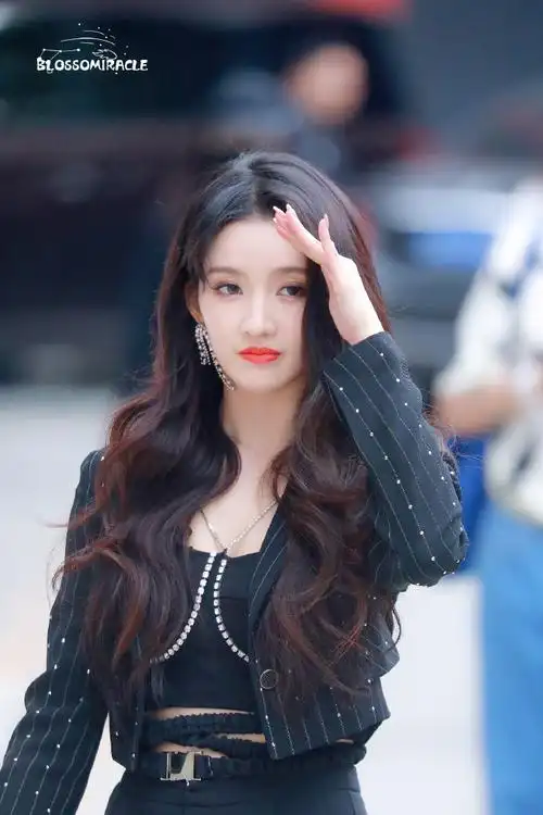 刘些宁硬糖少女303门面主舞