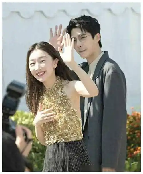 周冬雨的闪耀征程,从"谋女郎"到影后,星途逆袭