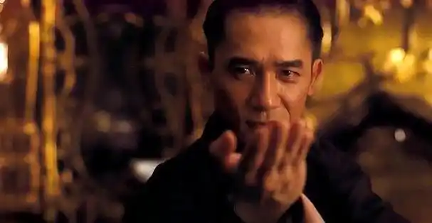 他是赵本山最有钱的徒弟入股宾利投资吴京把演戏当爱好