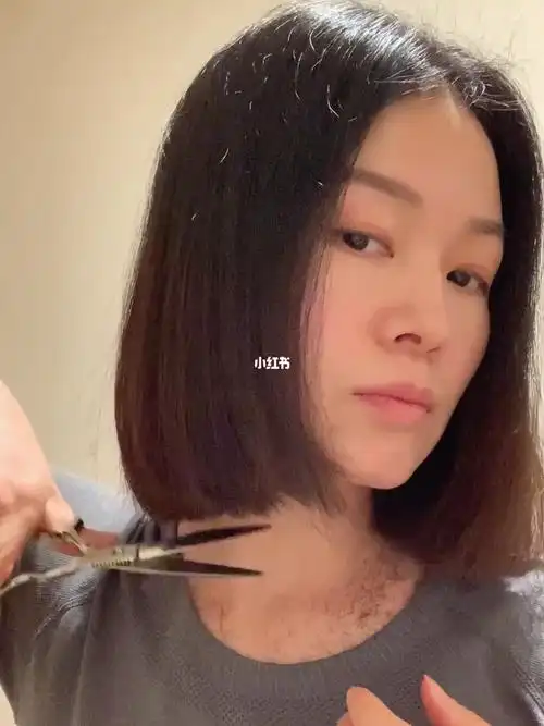 自己在家剪头发一刀剪沉浸式剪发