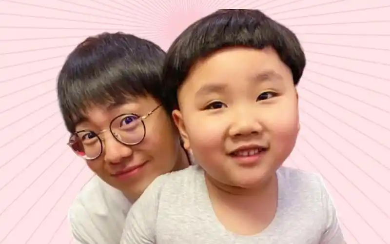 同样是郭德纲儿子,把郭麒麟和郭汾阳一对比,成长境遇一个天一个地