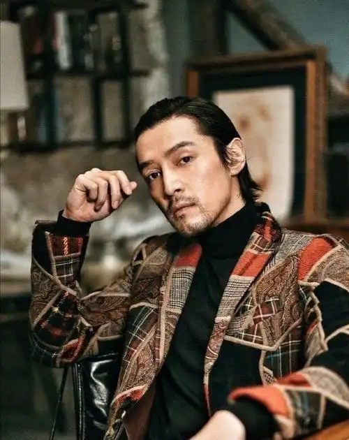 留了胡须会显老明星的胡须照帅出新高度女生都觉得有男人味