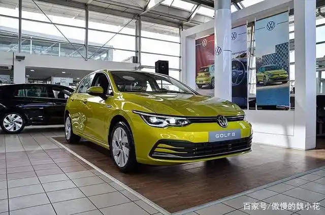 2020款"8代高尔夫"海外版到店,换装全新logo,内饰可比肩bba!