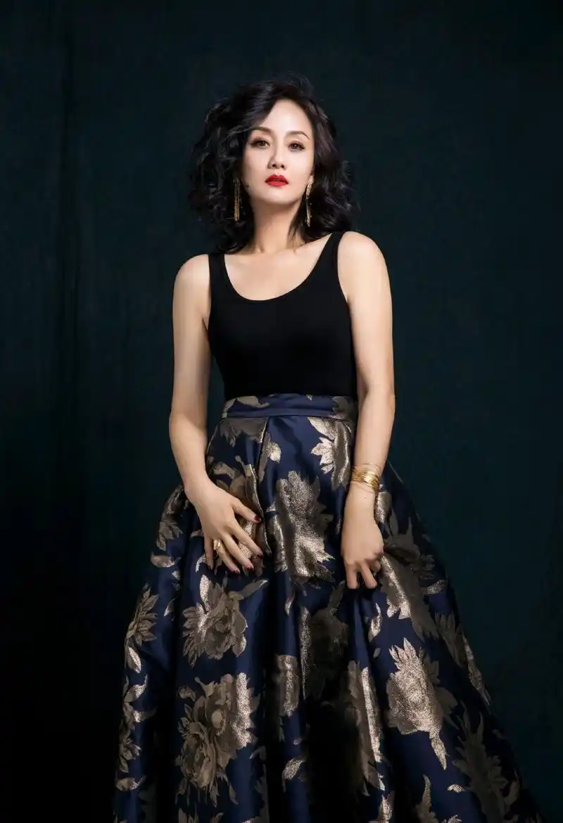 明星写真美图|李颖