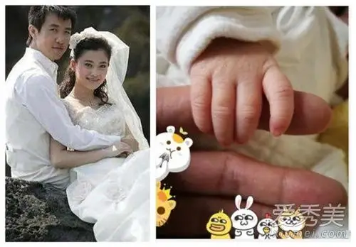 2017年12月28号,李小冉前任鄢颇导演在社交媒体晒出了宝宝的萌手,宣布