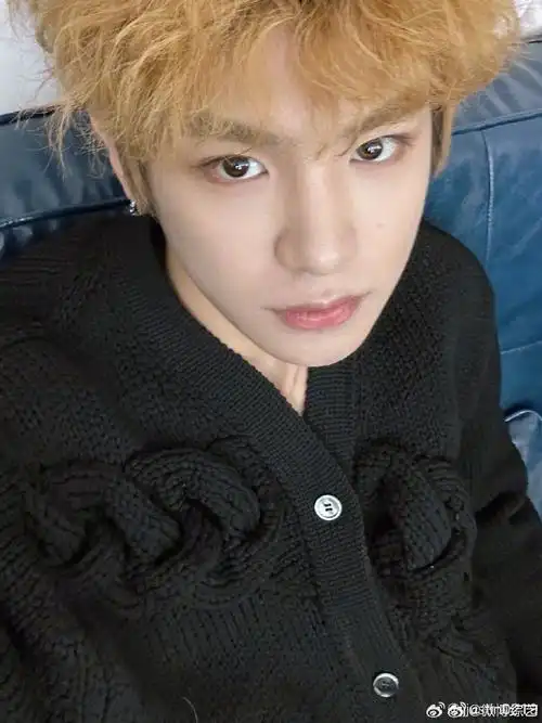 黄明昊炸毛小狗##黄明昊好黄##春节搭子