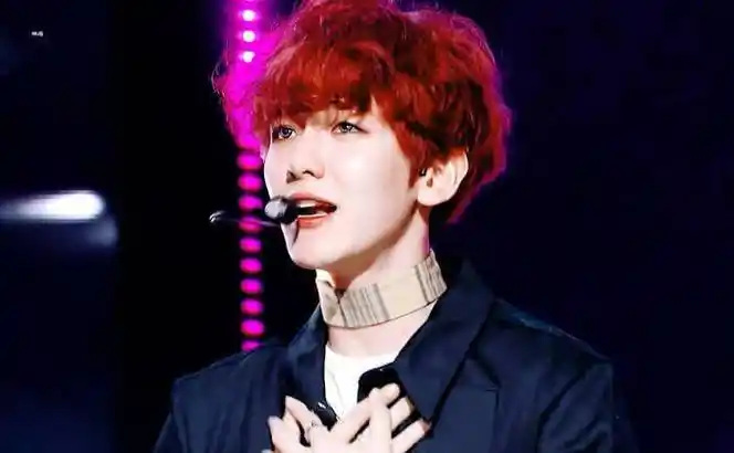 与金泰妍恋爱,经历了粉丝对骂事件,边伯贤如今怎样?