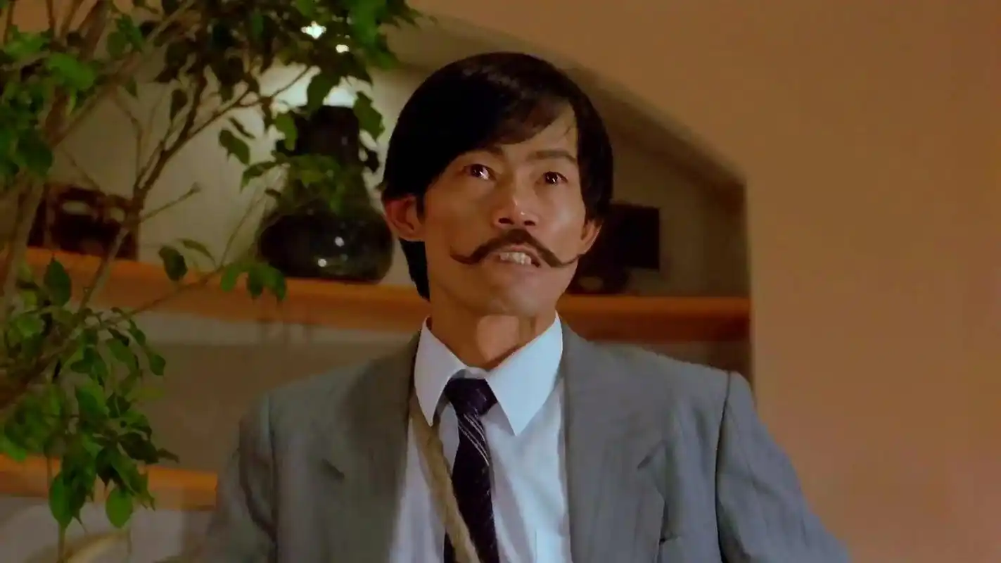 "成龙曝元华特怪行为!