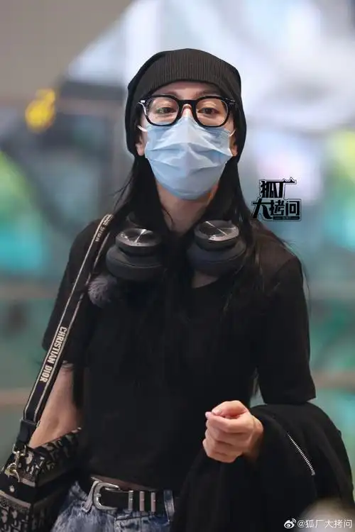 迪丽热巴花少5出发路透##秋日有fun