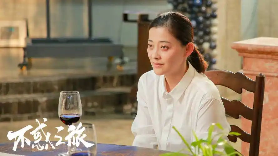 黄渤时隔六年回归荧屏,搭档两位女神,上演普通小人物的日子_朱珠_家庭