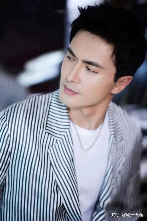 你们觉得娱乐圈神颜男艺人是谁