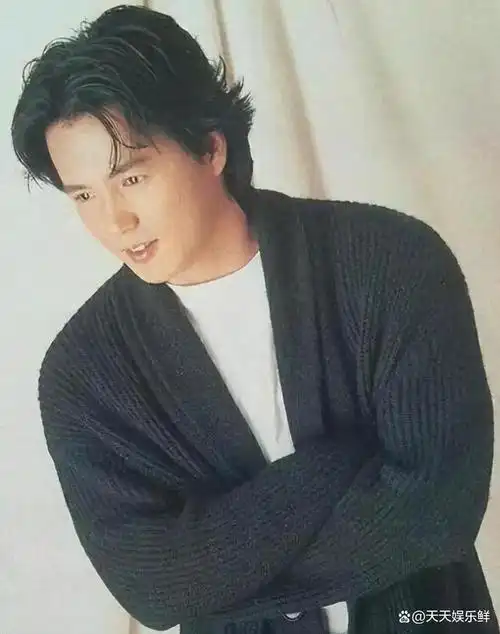 从表面上看,林瑞阳无疑是一位风度翩翩,身价不菲的成功人士,他的人生