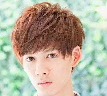 硬头发男生锡纸烫发型 男生短头发锡纸烫发型图片