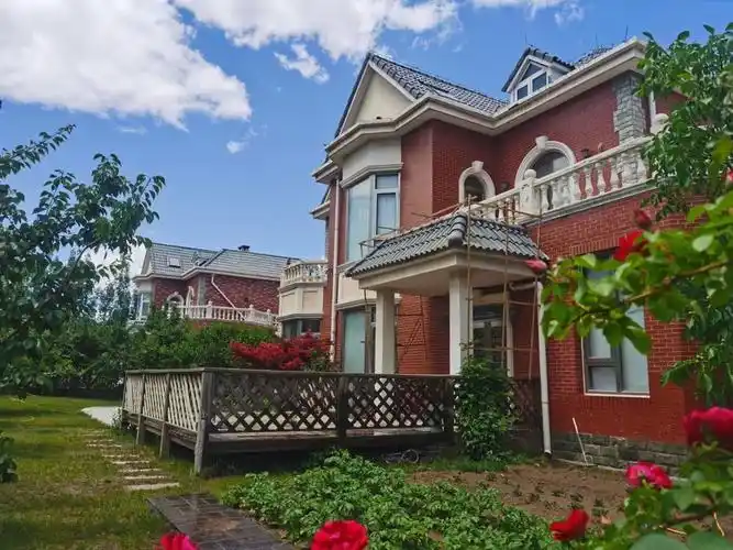 个人出售北京八达岭长城附近独栋别墅240平米400万有装修私家花园800