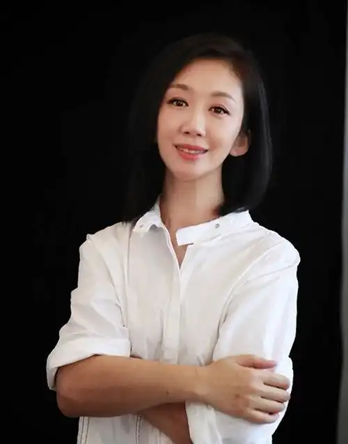 周颖_中央电视台主持人_央视网(cctv.com)