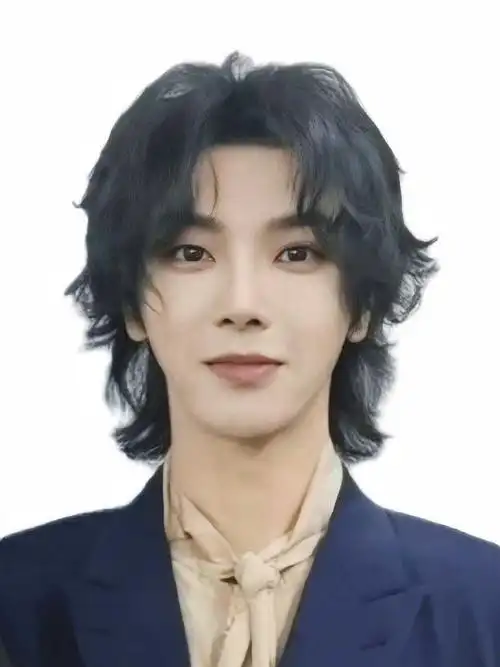 内娱男明星的证件照##华晨宇美貌大赏