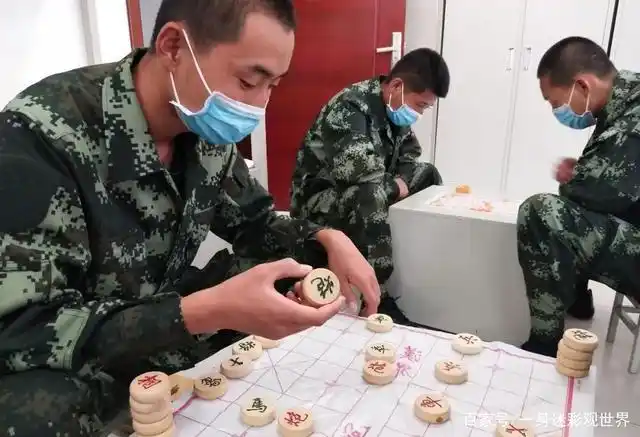 都说男人的快乐最简单,而作为军人的我们,也正是在这些小游戏中