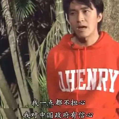 明星怼记者8大名场面张雨绮王菲人狠话不多周星驰为爱国发飙