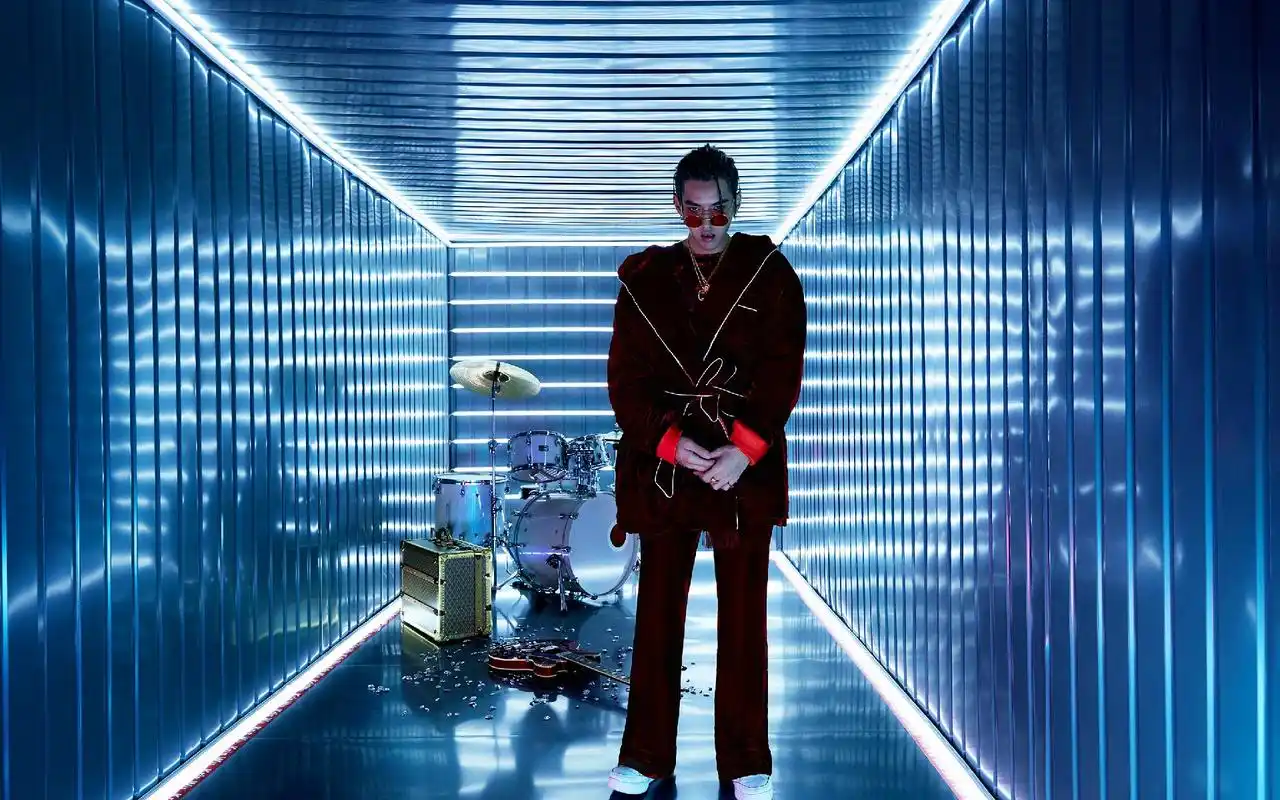 吴亦凡嘻哈风个性写真帅气图片桌面壁纸