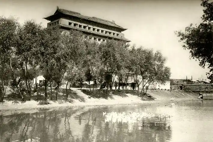 消失的城墙:北京地铁站百年前的老样子