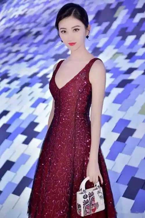 景甜:双眼秋波闪,酥胸玉兔颠_秋波_玉兔_双眼