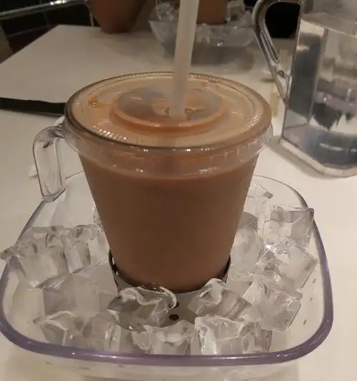 港式奶茶,让你体验香港茶饮文化(香港特色饮品之港式奶茶)-52线报网